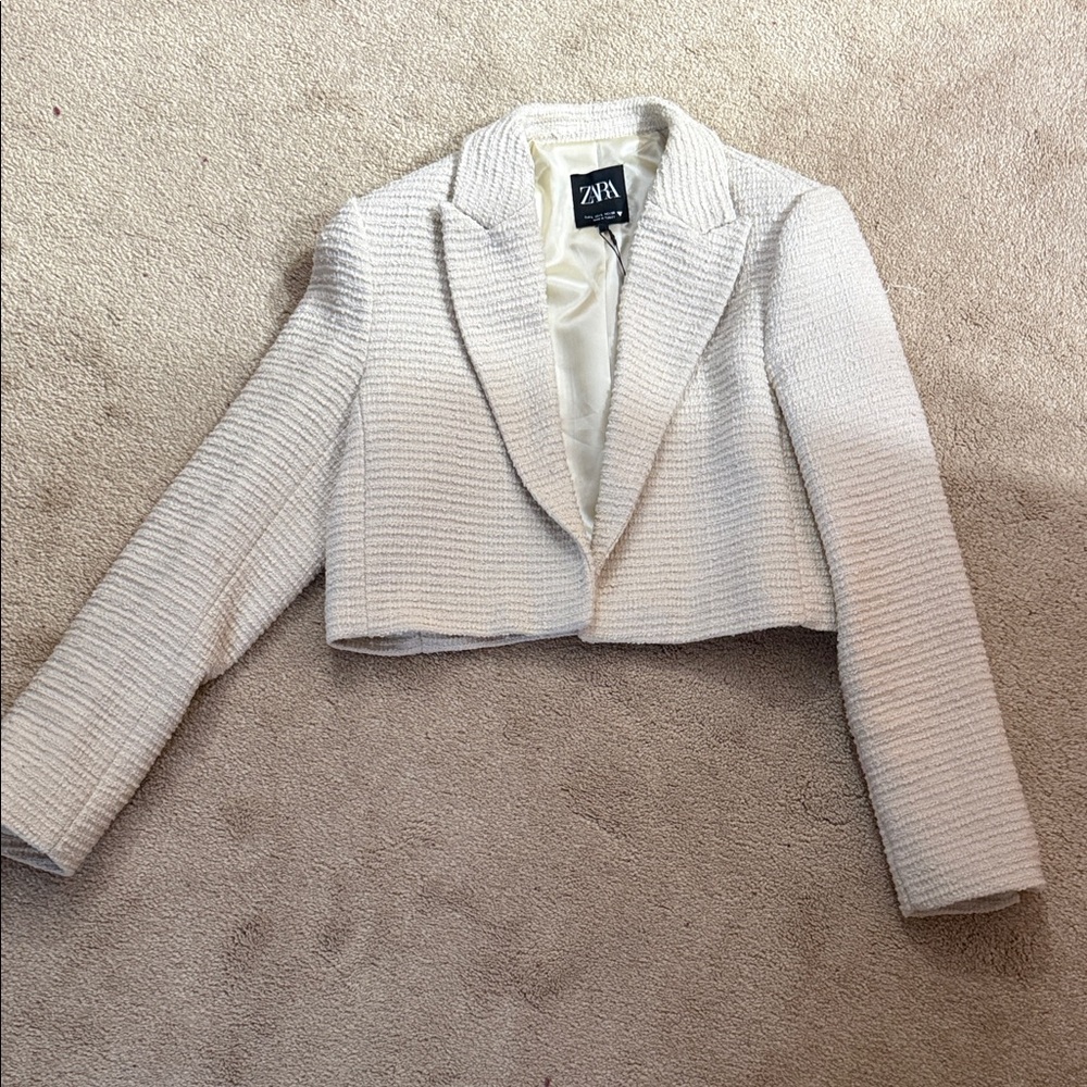Zara Women's Off-White Textured Blazer